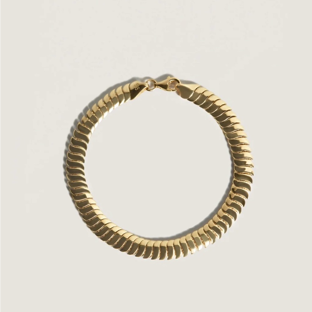 Women’s Gold Cobra Bracelet